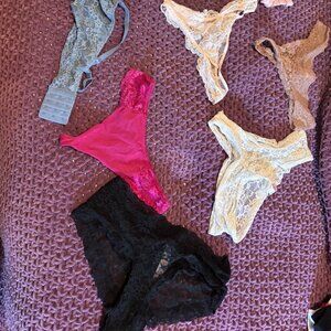 8 thongs